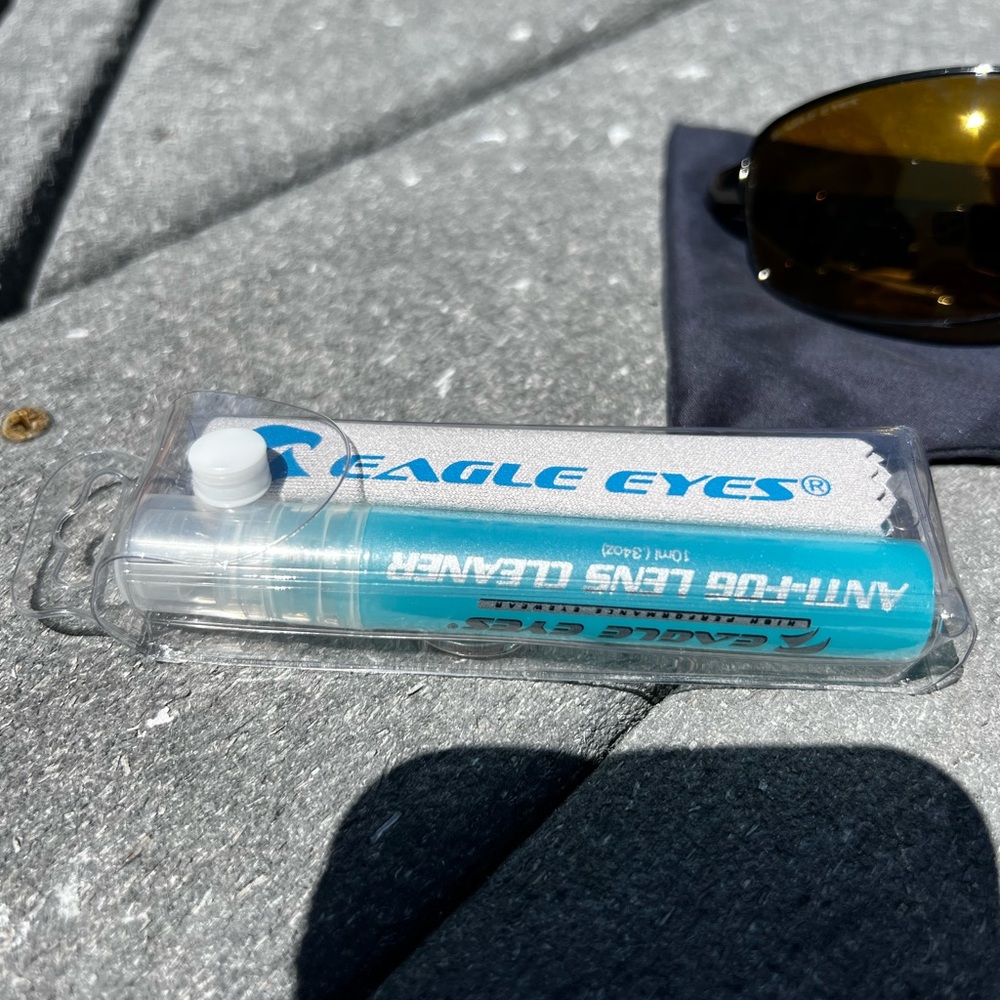 CLEARANCE Men’s Eagle Eyes Tinted Sunglasses with Cleaner and Case! - Picture 14 of 16